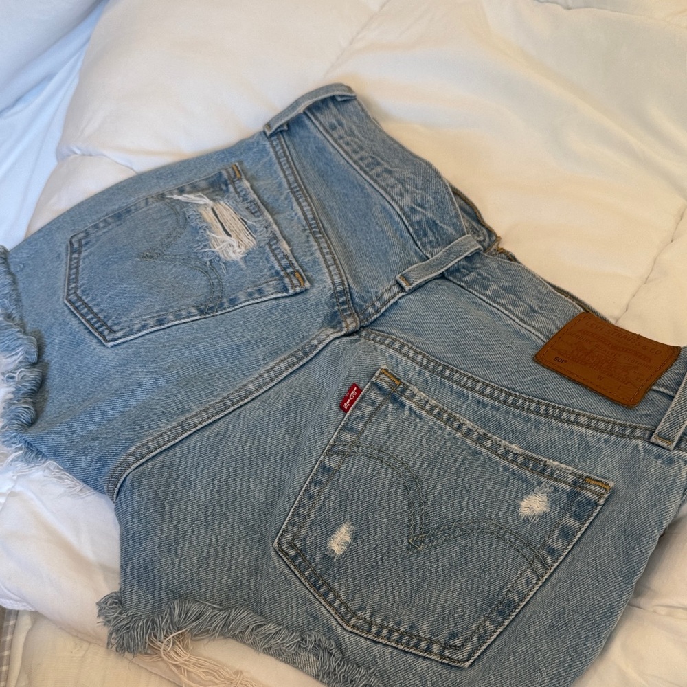 Levi's Light Blue Frayed Denim Shorts - Picture 3 of 3
